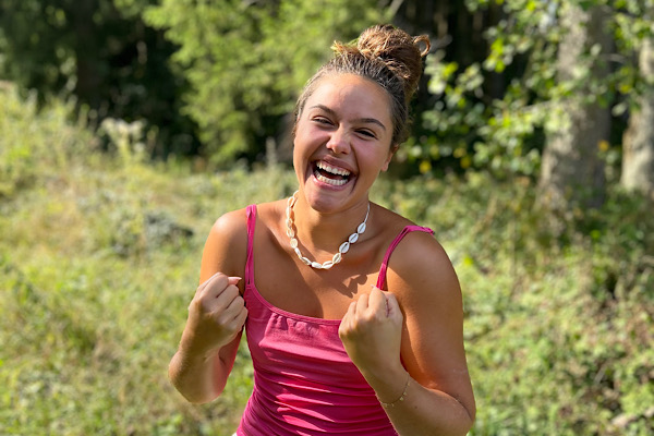 Tabitha nach der energetischen Begleitung – voller Freude, Lebenskraft und neuer Ausrichtung.