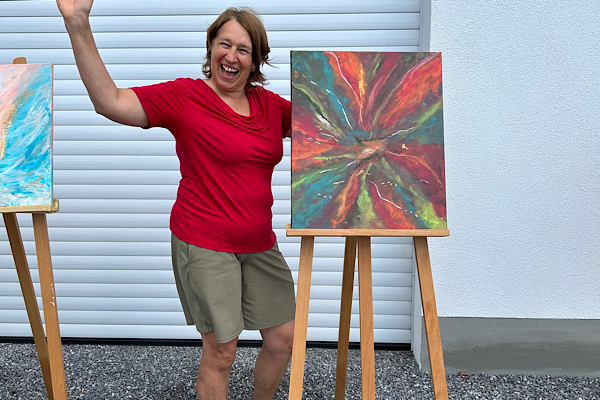 Seelenbild – energetische Explosion aus Farbe und Licht, intuitiv gemalt von Anita Griebl